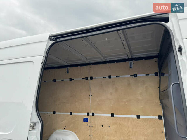 Білий Мерседес Sprinter, об'ємом двигуна 2.2 л та пробігом 207 тис. км за 22900 $, фото 30 на Automoto.ua