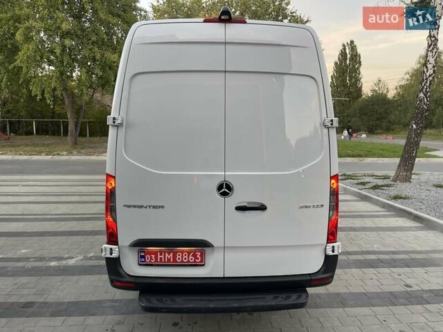 Белый Мерседес Sprinter, объемом двигателя 2.14 л и пробегом 337 тыс. км за 24800 $, фото 6 на Automoto.ua