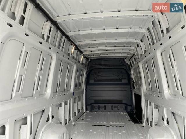 Белый Мерседес Sprinter, объемом двигателя 2.2 л и пробегом 194 тыс. км за 29850 $, фото 32 на Automoto.ua