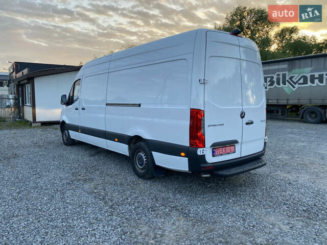 Белый Мерседес Sprinter, объемом двигателя 2.1 л и пробегом 275 тыс. км за 22900 $, фото 5 на Automoto.ua