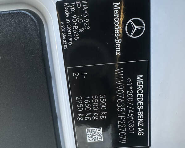 Белый Мерседес Sprinter, объемом двигателя 2.2 л и пробегом 178 тыс. км за 28300 $, фото 24 на Automoto.ua