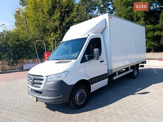 Білий Мерседес Sprinter, об'ємом двигуна 2.99 л та пробігом 241 тис. км за 41825 $, фото 1 на Automoto.ua
