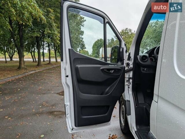Білий Мерседес Sprinter, об'ємом двигуна 2.2 л та пробігом 291 тис. км за 25999 $, фото 63 на Automoto.ua