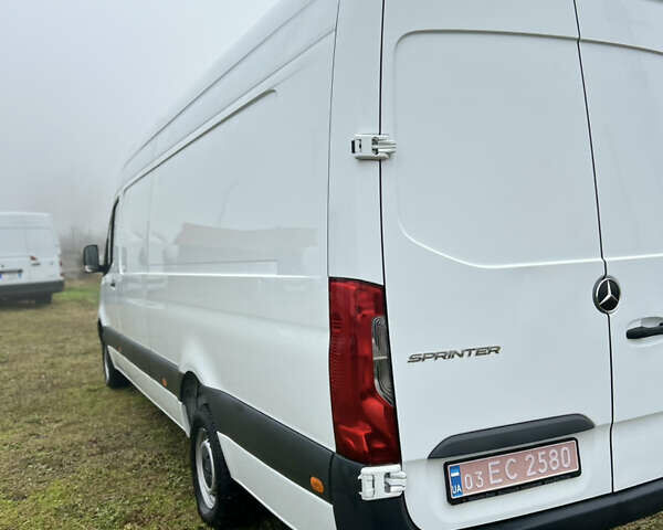 Белый Мерседес Sprinter, объемом двигателя 2.2 л и пробегом 143 тыс. км за 24400 $, фото 39 на Automoto.ua