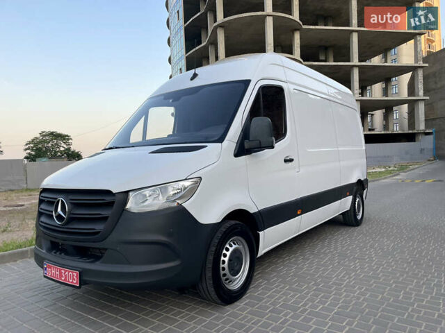 Белый Мерседес Sprinter, объемом двигателя 2.2 л и пробегом 267 тыс. км за 20999 $, фото 7 на Automoto.ua