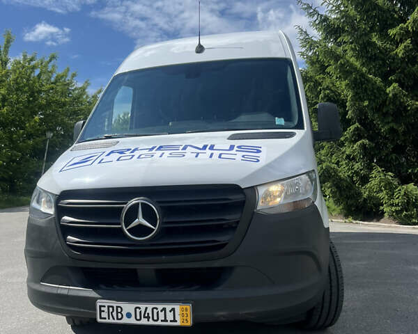 Білий Мерседес Sprinter, об'ємом двигуна 2.14 л та пробігом 164 тис. км за 27200 $, фото 2 на Automoto.ua