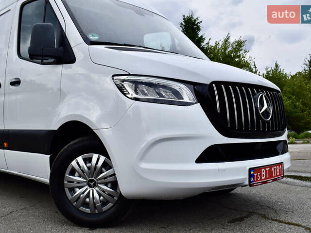 Белый Мерседес Sprinter, объемом двигателя 2.2 л и пробегом 280 тыс. км за 29000 $, фото 51 на Automoto.ua
