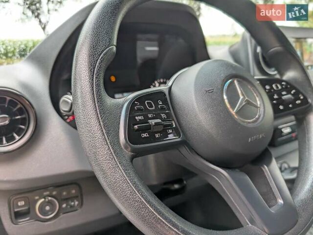 Білий Мерседес Sprinter, об'ємом двигуна 2.2 л та пробігом 291 тис. км за 25999 $, фото 103 на Automoto.ua