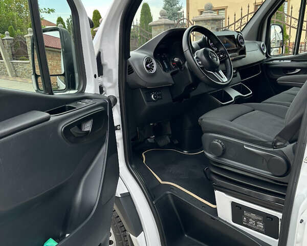 Белый Мерседес Sprinter, объемом двигателя 2.99 л и пробегом 373 тыс. км за 62700 $, фото 15 на Automoto.ua