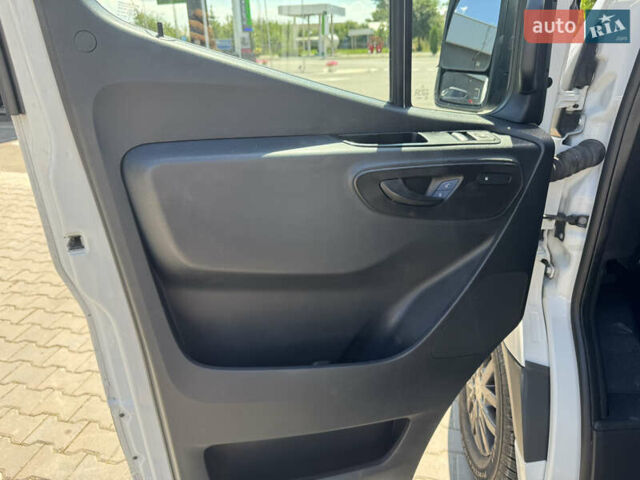 Білий Мерседес Sprinter, об'ємом двигуна 2.14 л та пробігом 150 тис. км за 25950 $, фото 16 на Automoto.ua