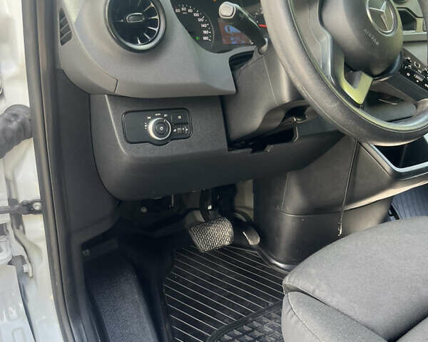 Білий Мерседес Sprinter, об'ємом двигуна 2.14 л та пробігом 164 тис. км за 27200 $, фото 14 на Automoto.ua
