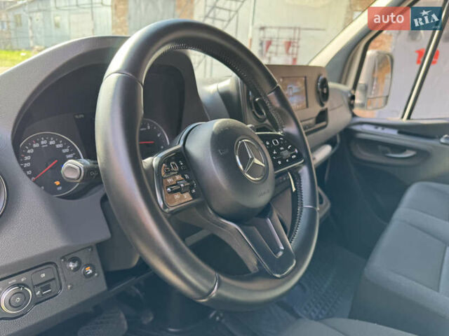 Білий Мерседес Sprinter, об'ємом двигуна 2.14 л та пробігом 399 тис. км за 23850 $, фото 43 на Automoto.ua
