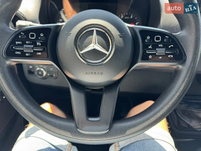 Білий Мерседес Sprinter, об'ємом двигуна 2.2 л та пробігом 260 тис. км за 26490 $, фото 19 на Automoto.ua