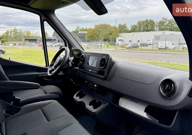 Белый Мерседес Sprinter, объемом двигателя 2.14 л и пробегом 352 тыс. км за 27800 $, фото 6 на Automoto.ua