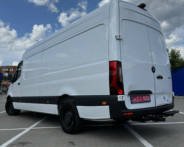 Білий Мерседес Sprinter, об'ємом двигуна 2.99 л та пробігом 313 тис. км за 40906 $, фото 11 на Automoto.ua