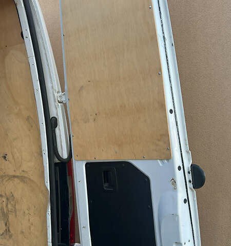 Белый Мерседес Sprinter, объемом двигателя 2.14 л и пробегом 327 тыс. км за 21800 $, фото 11 на Automoto.ua