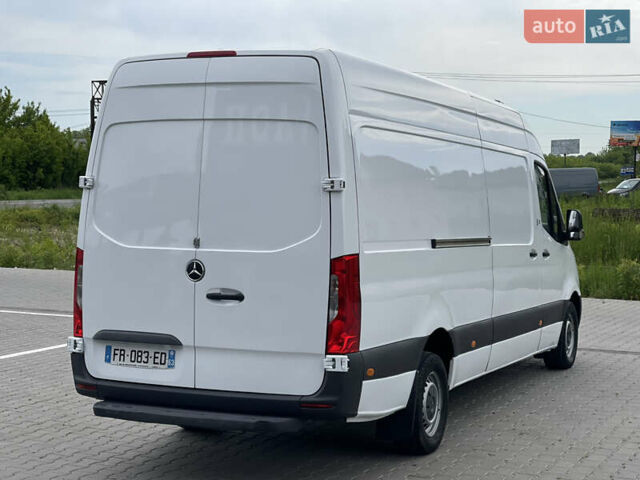 Белый Мерседес Sprinter, объемом двигателя 2.2 л и пробегом 188 тыс. км за 22800 $, фото 9 на Automoto.ua