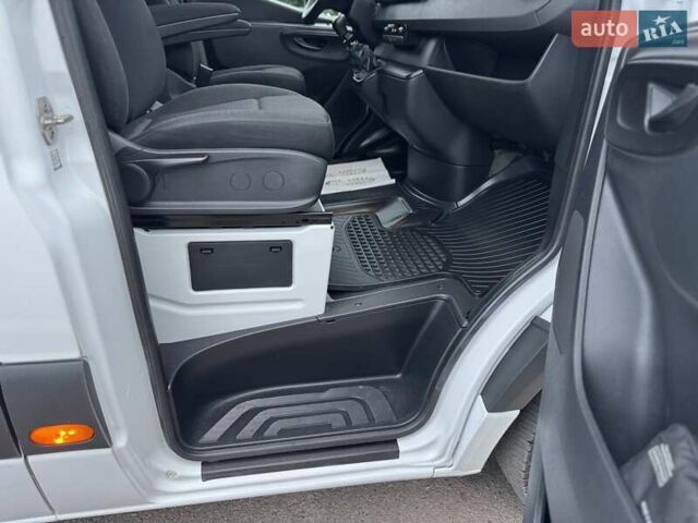 Белый Мерседес Sprinter, объемом двигателя 2.2 л и пробегом 243 тыс. км за 25800 $, фото 60 на Automoto.ua