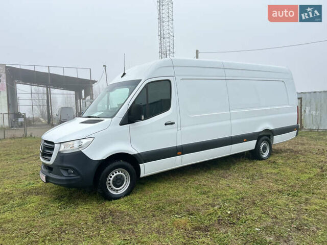Белый Мерседес Sprinter, объемом двигателя 2.2 л и пробегом 143 тыс. км за 24400 $, фото 4 на Automoto.ua
