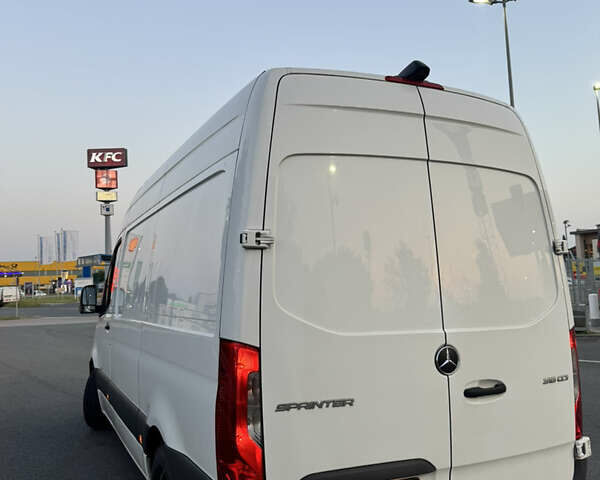 Білий Мерседес Sprinter, об'ємом двигуна 2.2 л та пробігом 201 тис. км за 25000 $, фото 13 на Automoto.ua