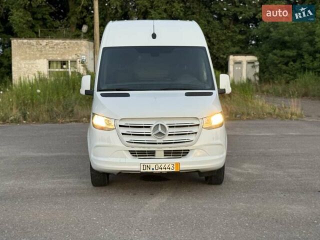 Белый Мерседес Sprinter, объемом двигателя 2.2 л и пробегом 267 тыс. км за 28900 $, фото 85 на Automoto.ua