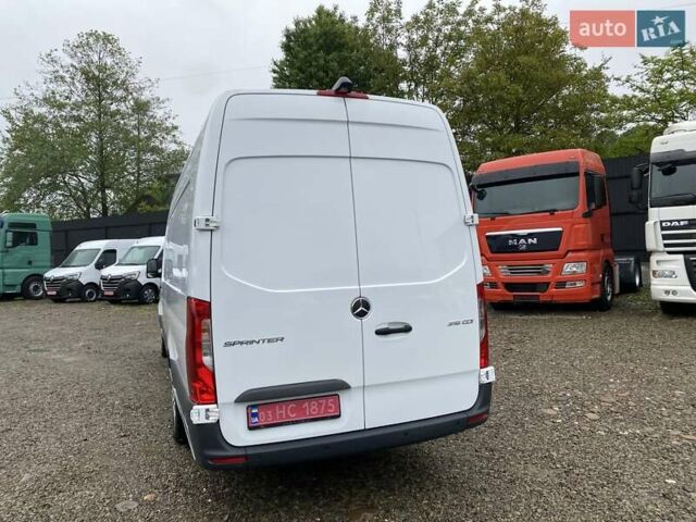 Белый Мерседес Sprinter, объемом двигателя 2.2 л и пробегом 194 тыс. км за 29850 $, фото 11 на Automoto.ua