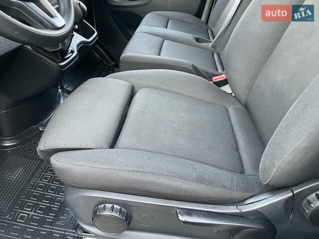 Белый Мерседес Sprinter, объемом двигателя 2.2 л и пробегом 267 тыс. км за 20999 $, фото 31 на Automoto.ua