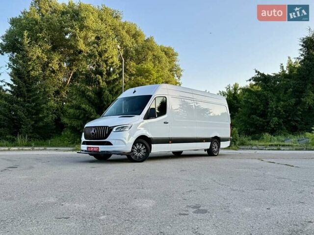 Белый Мерседес Sprinter, объемом двигателя 0 л и пробегом 290 тыс. км за 25000 $, фото 67 на Automoto.ua