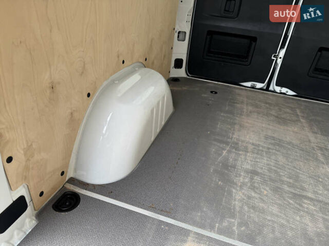 Білий Мерседес Sprinter, об'ємом двигуна 2.2 л та пробігом 207 тис. км за 22900 $, фото 32 на Automoto.ua
