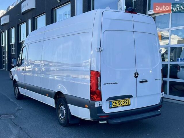 Белый Мерседес Sprinter, объемом двигателя 2.14 л и пробегом 295 тыс. км за 25800 $, фото 2 на Automoto.ua