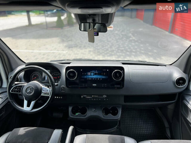 Белый Мерседес Sprinter, объемом двигателя 3 л и пробегом 121 тыс. км за 68715 $, фото 26 на Automoto.ua