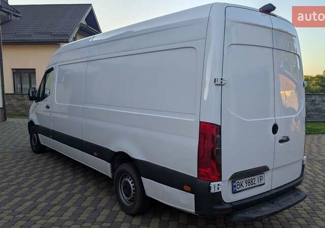 Белый Мерседес Sprinter, объемом двигателя 1.95 л и пробегом 192 тыс. км за 27500 $, фото 16 на Automoto.ua