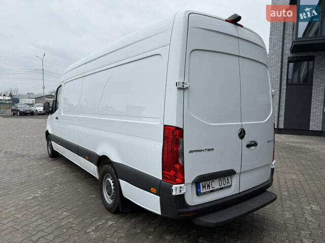 Белый Мерседес Sprinter, объемом двигателя 1.99 л и пробегом 171 тыс. км за 24900 $, фото 5 на Automoto.ua