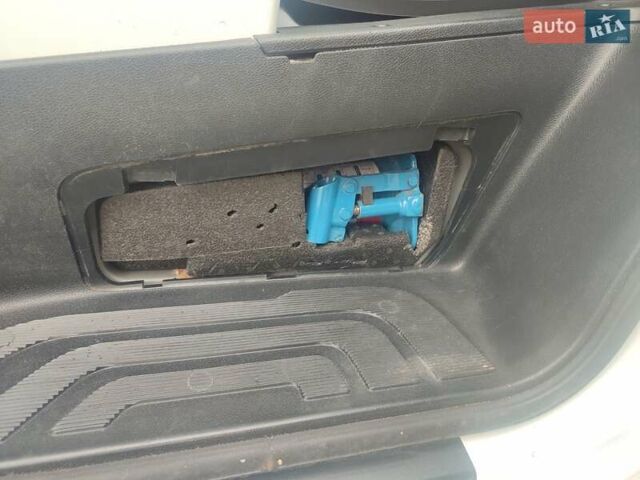 Білий Мерседес Sprinter, об'ємом двигуна 2.1 л та пробігом 245 тис. км за 24700 $, фото 22 на Automoto.ua