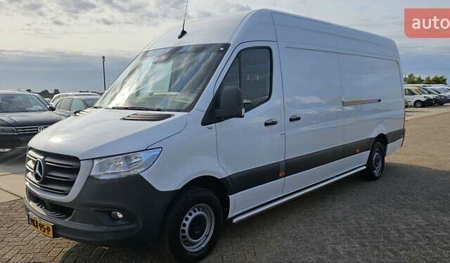 Белый Мерседес Sprinter, объемом двигателя 2 л и пробегом 275 тыс. км за 27900 $, фото 12 на Automoto.ua