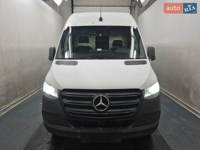 Белый Мерседес Sprinter, объемом двигателя 3 л и пробегом 1 тыс. км за 25999 $, фото 5 на Automoto.ua