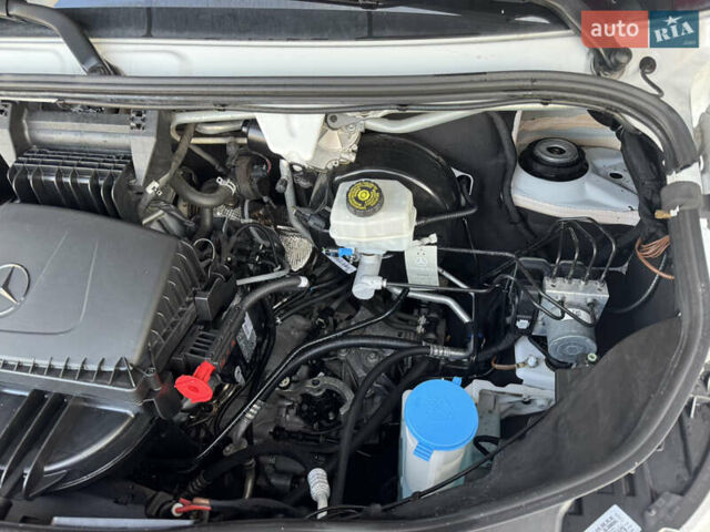 Білий Мерседес Sprinter, об'ємом двигуна 2.14 л та пробігом 332 тис. км за 21863 $, фото 27 на Automoto.ua