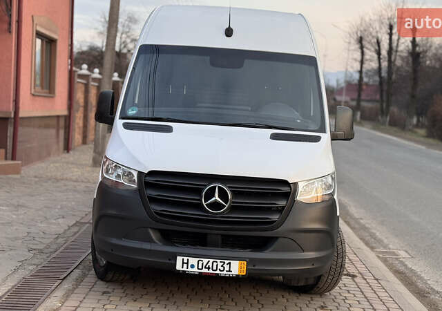 Белый Мерседес Sprinter, объемом двигателя 2.2 л и пробегом 257 тыс. км за 29039 $, фото 39 на Automoto.ua