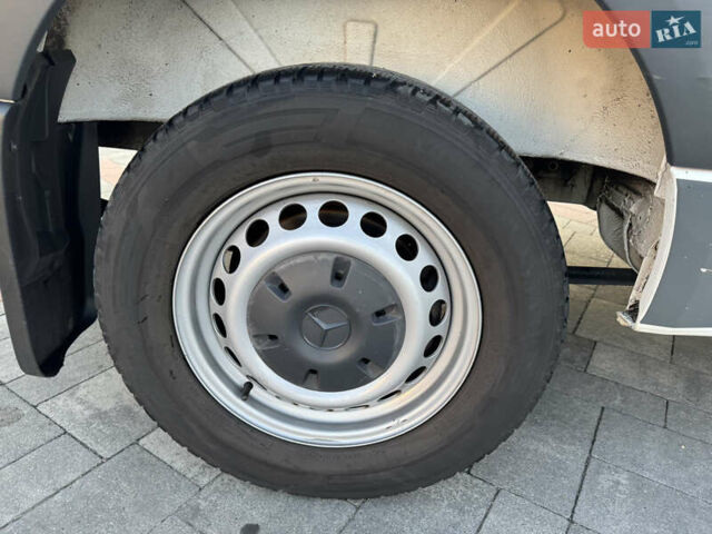 Білий Мерседес Sprinter, об'ємом двигуна 2.14 л та пробігом 332 тис. км за 21863 $, фото 18 на Automoto.ua