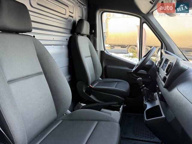 Белый Мерседес Sprinter, объемом двигателя 2.2 л и пробегом 198 тыс. км за 23950 $, фото 35 на Automoto.ua