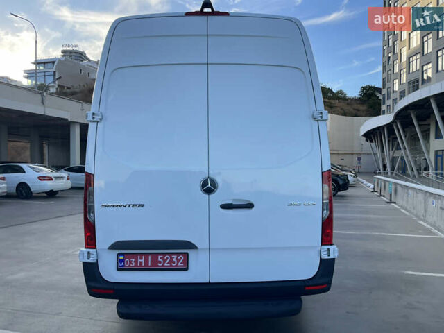 Белый Мерседес Sprinter, объемом двигателя 2.2 л и пробегом 288 тыс. км за 24900 $, фото 9 на Automoto.ua