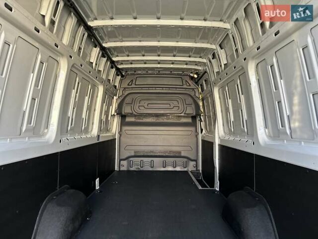 Білий Мерседес Sprinter, об'ємом двигуна 2.08 л та пробігом 145 тис. км за 28999 $, фото 30 на Automoto.ua