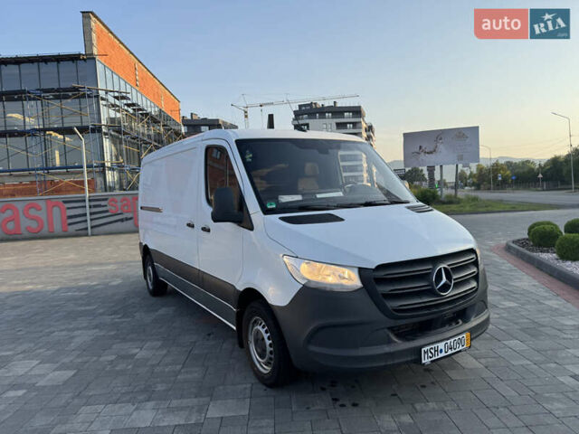 Білий Мерседес Sprinter, об'ємом двигуна 2.14 л та пробігом 332 тис. км за 21863 $, фото 5 на Automoto.ua