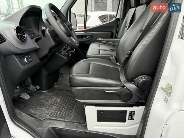 Белый Мерседес Sprinter, объемом двигателя 1.99 л и пробегом 171 тыс. км за 24900 $, фото 27 на Automoto.ua