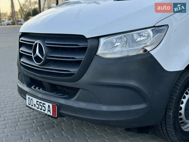 Белый Мерседес Sprinter, объемом двигателя 2.14 л и пробегом 203 тыс. км за 27500 $, фото 28 на Automoto.ua