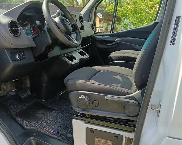 Білий Мерседес Sprinter, об'ємом двигуна 0 л та пробігом 227 тис. км за 25600 $, фото 21 на Automoto.ua