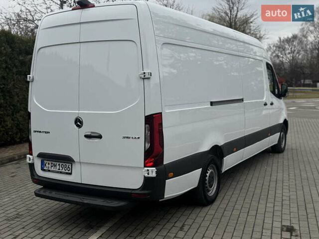 Белый Мерседес Sprinter, объемом двигателя 2.2 л и пробегом 285 тыс. км за 27000 $, фото 7 на Automoto.ua