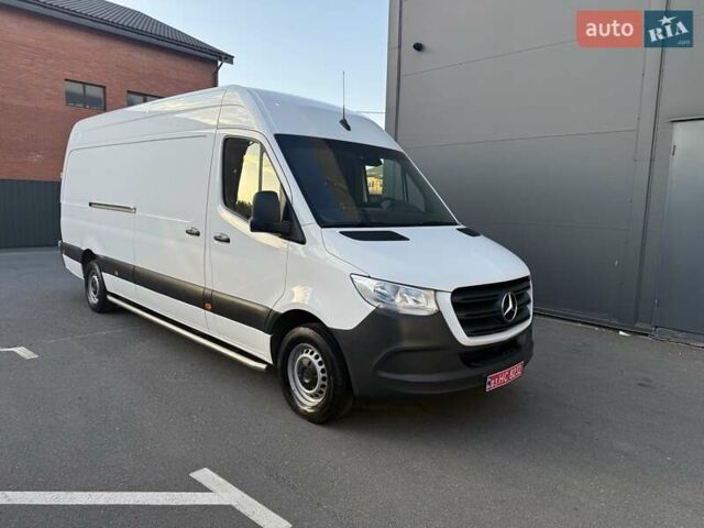 Белый Мерседес Sprinter, объемом двигателя 2 л и пробегом 235 тыс. км за 30850 $, фото 13 на Automoto.ua