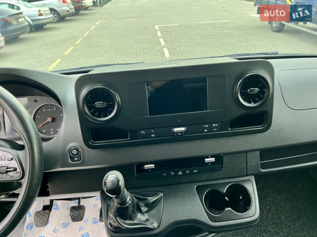 Белый Мерседес Sprinter, объемом двигателя 2.2 л и пробегом 250 тыс. км за 34999 $, фото 20 на Automoto.ua