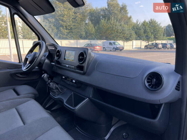 Белый Мерседес Sprinter, объемом двигателя 2 л и пробегом 111 тыс. км за 25999 $, фото 29 на Automoto.ua